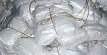 চৌমুহনীতে ২০০ কেজি নিষিদ্ধ পলিথিন জব্দ