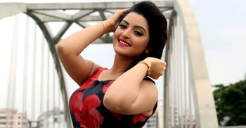 সেন্সরে যাচ্ছে পরীমনির রক্ত