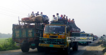 ঢাকা-টাঙ্গাইল মহাসড়কে যান চলাচলে এখনো ধীরগতি