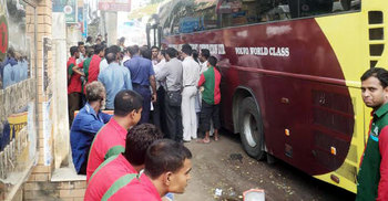 বেনাপোলে পরিবহন থেকে সাড়ে ১১ কেজি রূপা জব্দ