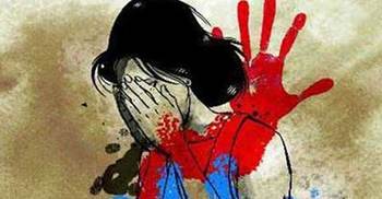 চাকরির প্রলোভন দেখিয়ে ধর্ষণ