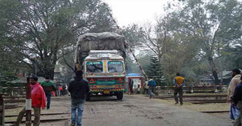 হিলি স্থলবন্দরে আমদানি-রফতানি শুরু