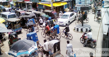 খুলনায় ইজিবাইক নিয়ন্ত্রণে কঠোর অবস্থানে কেএমপি 