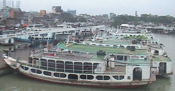 পাটুরিয়া-দৌলতদিয়ায় লঞ্চ চলাচল বন্ধ