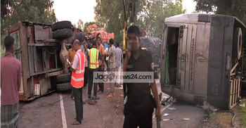 সিরাজগঞ্জে বাস-ট্রাকের মুখোমুখি সংঘর্ষে নিহত ৪ 