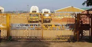 স্বরূপে ফিরেছে টেকনাফ স্থল বন্দর