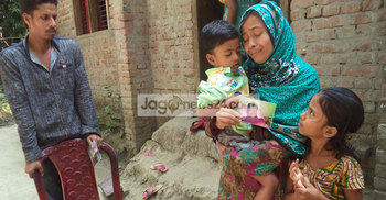 মঠবাড়িয়া ইউপি নির্বাচন : আতঙ্কিত গ্রামবাসী