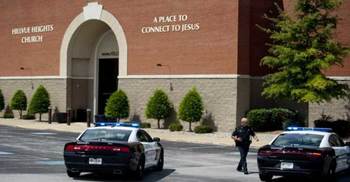 Man tries to kill father during prayer