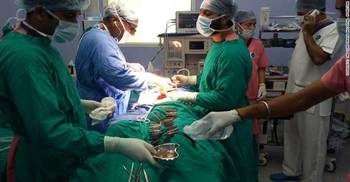 Doctors remove 40 knifes from Indian man