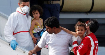 European migrant crisis: Weekly boat rescues reach 13,000