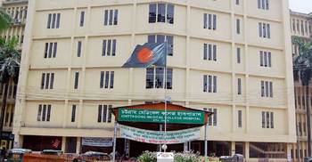 Ctg canteen waiter stabbed dead