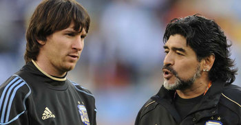 Maradona calls on Messi to continue with Argentina