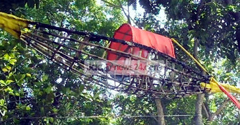 লোহাগড়ায় নৌকা প্রতীক পুড়িয়ে দিয়েছে দুর্বৃত্তরা