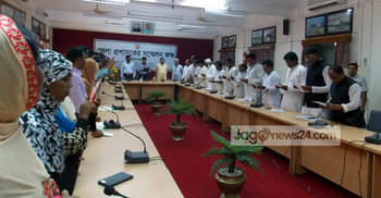 পটুয়াখালীতে ১১ চেয়ারম্যানের শপথ গ্রহণ