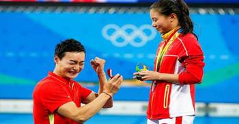 Marriage proposal at medal ceremony