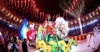Rio Olympics end with maracana carnival