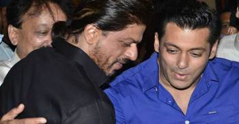 Not Salman, Shah Rukh declared as the SULTAN of Bollywood
