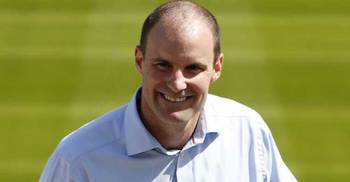Strauss working on ways to maximise limited-overs success