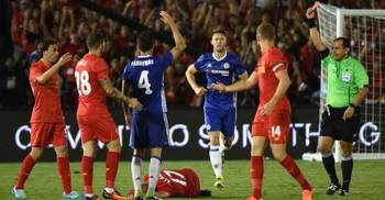 Fabregas sees red as Chelsea beat Liverpool 
