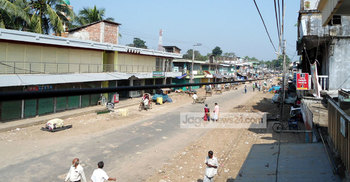 খাগড়াছড়িতে সকাল-সন্ধ্যা হরতাল চলছে