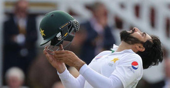 Misbah ton leads Pakistan to 282-6 in 1st test 