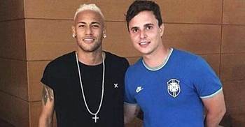 Neymar dyes hair blonde after Messi