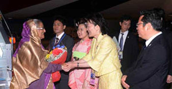 Sheikh Hasina accorded red carpet reception in Japan 