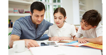 Supportive parenting linked to richer, happier kids later