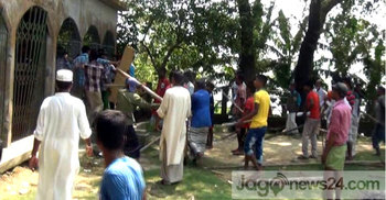 দুই পক্ষের সংঘর্ষে সহকারী প্রিজাইডিং অফিসার আহত