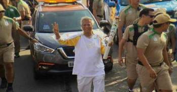 Yunus carries the Rio Olympic torch