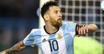 Messi penalty rescues Argentina