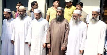 বাকেরগঞ্জে প্রশ্নপত্র ফাঁস : কেন্দ্র সচিবসহ আটক ৭