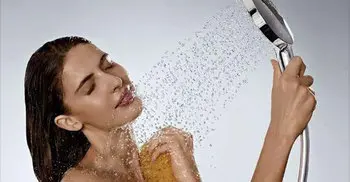 7 reasons why you need to bathe everyday