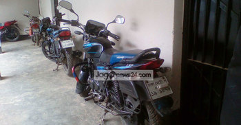 একই নম্বরের দুই মোটরসাইকেল আটক