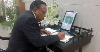 ‘আম্মা’ হয়েই বেঁচে থাকবেন জয়ললিতা