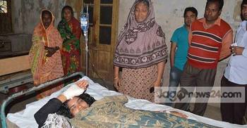 প্রেম প্রত্যাখ্যান করায় নার্সকে কুপিয়ে রক্তাক্ত