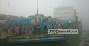 দৌলতদিয়া-পাটুরিয়ায় ফেরি চলাচল বন্ধ