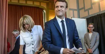 France election: Macron party set for big parliamentary win