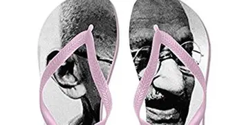 Amazon Now ‘Flip-Flops’ with Mahatma Gandhi’s Image