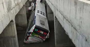 8 dead, 30 injured after bus plunges into river in India