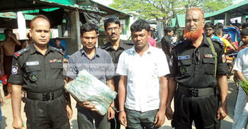 ঝিনাইদহে গাঁজাসহ দুই মাদক ব্যবসায়ী আটক