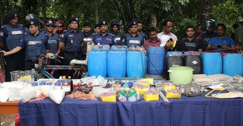 ঝিনাইদহের জঙ্গি আস্তানা থেকে বিপুল পরিমাণ বিস্ফোরক উদ্ধার