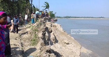 ধরলার ভাঙনে দিশেহারা নদীপাড়ের মানুষ