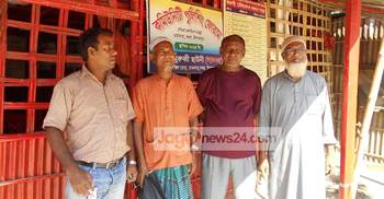 মুরব্বি ছাউনি লাল লাঠি লাল ঘর এখন মডেল