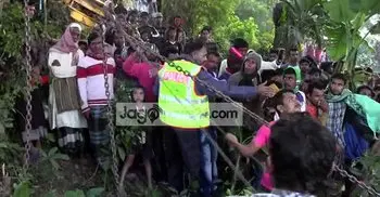 Bus plunges into pond, 2 body recovered 