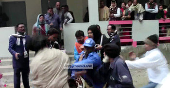 মাদারীপুরে ভোটকেন্দ্রে ধাওয়া-পাল্টা ধাওয়া