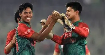 Fizz, Al Amin and Shakib in TOI T20I XI of the year