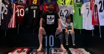 Messi shows off collected opponents jersey 