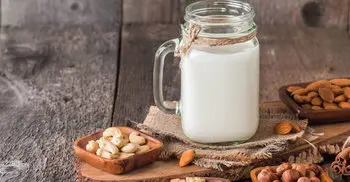 Drinking whole-fat milk may make kids leaner