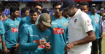 Ashwin makes Mushfiq sign milestone ball